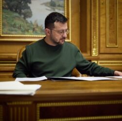 Новини України - Зеленський призначив 22 суддів до місцевих судів