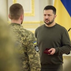 Новини України - Зеленський сказав, скільки українців отримали нагороди з початку війни
