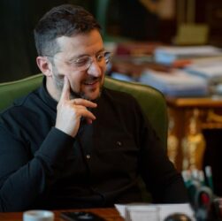 Новини України - Зеленський вперше поговорив із новообраним президентом Румунії