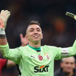 Новини спорту - Зірковий воротар покине Галатасарай після 14 років у клубі