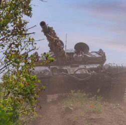 Новини України - ЗСУ відбивають російські атаки на 11 напрямках