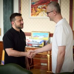 Новини України - Звільнений з полону кримський татарин став послом України в Туреччині