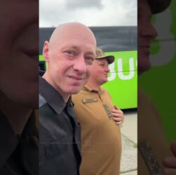 Довгоочікувані обійми та дзвінки додому