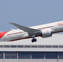 Новини бізнесу - Акції Boeing впали на на 8% після катастрофи літака в Індії