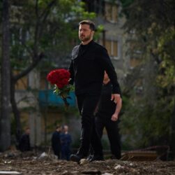 Новини України - Атака на Київ: Зеленський вшанував пам'ять жертв