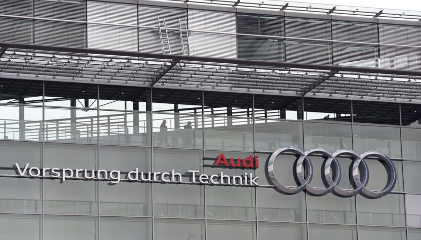 Авто новини - Audi офіційно відмовилася від планів випускати тільки електромобілі