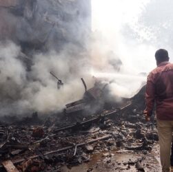 Новини світу - Авіакатастрофа в Індії: на землі постраждали десятки людей