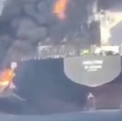 Новини світу - Біля ОАЕ "тіньовий" танкер Росії зіткнувся з іншим судном - ЗМІ