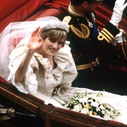 Новини культури - Британці зняли фільм про легендарне вбрання принцеси Діани