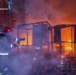 Новини України - Дрони РФ атакували поштовий термінал у передмісті Харкова, сталась пожежа