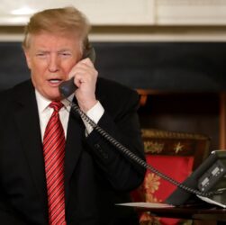 Новини світу - Дзвінок без миру. Трамп знову говорив з Путіним