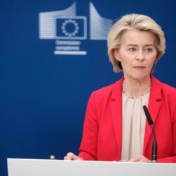 Новини світу - Фон дер Ляєн загрожує вотум недовіри: деталі