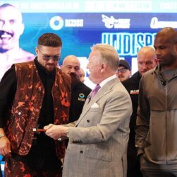 Новини спорту - Френк Воррен: Квитки беруть, до бою п’ять тижнів, а квитків майже немає