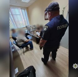 Поліцейські ліквідували злочинну групу, яка незаконно заволоділа 20 млн доларів іноземних інвестицій