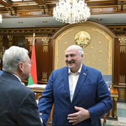 Новини світу - Келлог зустрівся з Лукашенко у Мінську