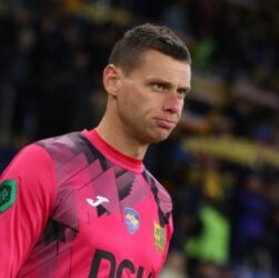 Новини спорту - Колишній воротар збірної України пішов з великого спорту