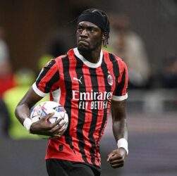 Новини спорту - Мілан відпустив орендованого у Роми форварда