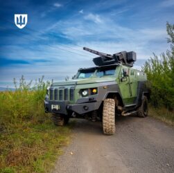 Новини України - На озброєння ЗСУ спорядили два бронеавтомобілі класу MRAP