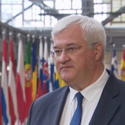 Новини України - Наступні санкції ЄС мають вдарити по військовому бюджету Путіна - МЗС