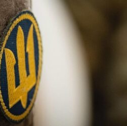 Новини України - Під Харковом подружжя напало на поліцейського та працівників ТЦК