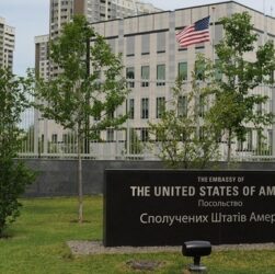 Новини України - Посольство США попередило про ризик масованого обстрілу України
