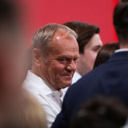 Новини світу - Прем'єр Польщі вирішив просити про вотум довіри своєму уряду