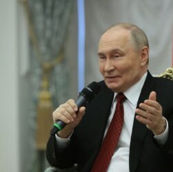 Новини світу - Путін з'явиться у мультфільмі Простоквашино