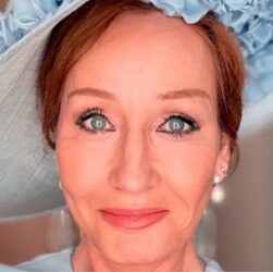 Новини культури - Роулінг захоплена сценарієм нового серіалу про Гаррі Поттера