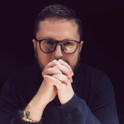 Новини України - Шарія засудили до 15 років тюрми за державну зраду