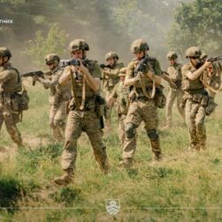 Новини України - Сирський пообіцяв вихід із "глухої оборони"