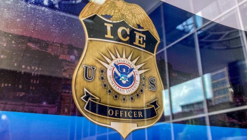 Новини України - США планують видворити 24 українців - посольство
