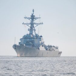 Новини світу - США збільшили угруповання есмінців у Середземномор'ї