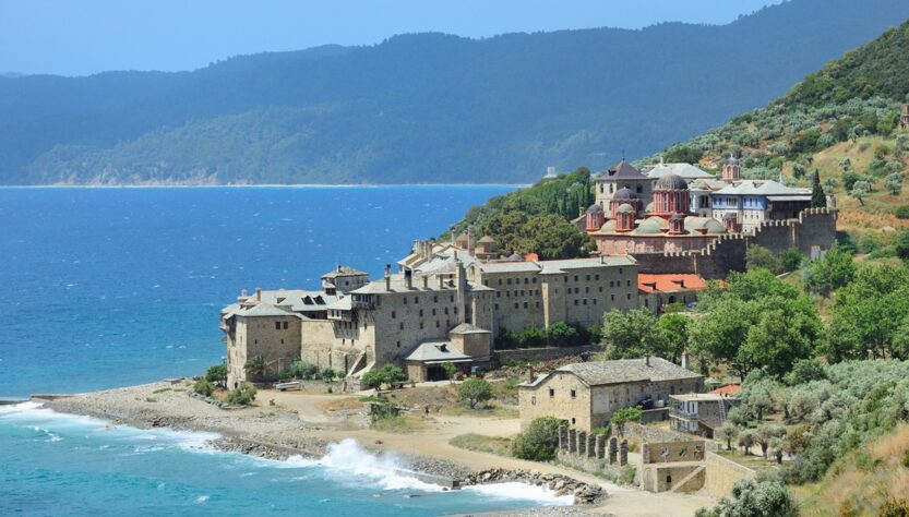 Новини світу - Стародавні монастирі на грецькому Афоні пошкодив землетрус