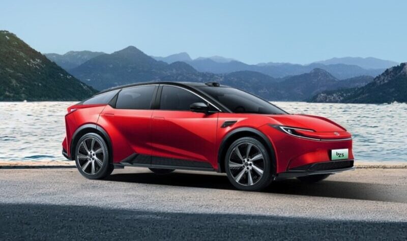 Авто новини - Toyota випустила електричний купе-кросовер bZ5 в Китаї