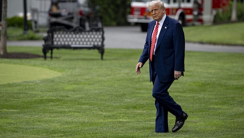 Новини світу - Трамп поширив конспірологію про "заміну Байдена роботом"