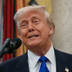 Новини світу - Трамп спрогнозував "величезну любов" між Іраном та Ізраїлем