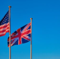 Новини світу - Трамп відтермінував нові мита для Британії