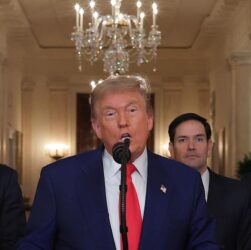 Новини світу - Трамп заговорив про заміну режиму в Ірані