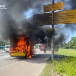 Новини Києва - У Києві згоріла маршрутка