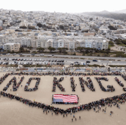 Новини світу - У США в день народження Трампа проходять протести
