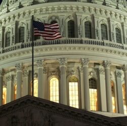 Новини світу - У Трампа заговорили про обмеження конгресменів у секретній інформації - ЗМІ