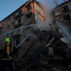 Новини Києва - У зруйнованому будинку в Києві вже п'ять загиблих