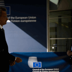 Новини світу - Угорщина ветувала план Єврокомісії щодо відмови від енергоносіїв РФ
