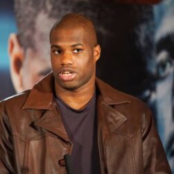 Новини спорту - Усик готовий поступитися місцем: Дюбуа коментує майбутній бій