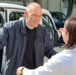 Новини світу - В Білорусі звільнили опозиціонера Тихановського