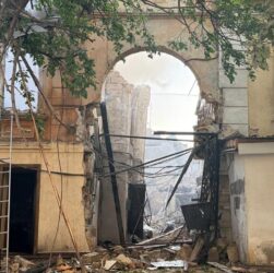 Новини України - В Одесі з-під завалів дістали загиблу, ще одну людину шукають