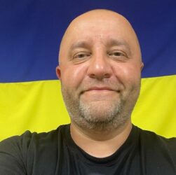 Новини культури - Єгор Крутоголов висловився про відхід Яни Глущенко з Дизель шоу