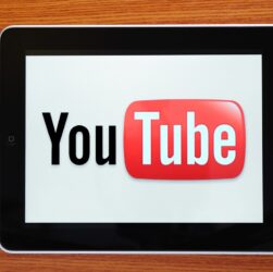 Новини бізнесу - YouTube послабив політику модерації - NYT