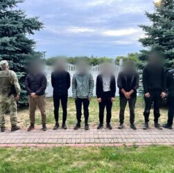 Новини України - Йшли в Угорщину: прикордонники викрили групу порушників