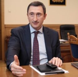 Новини України - Зеленський прокоментував відсутність Чернишова